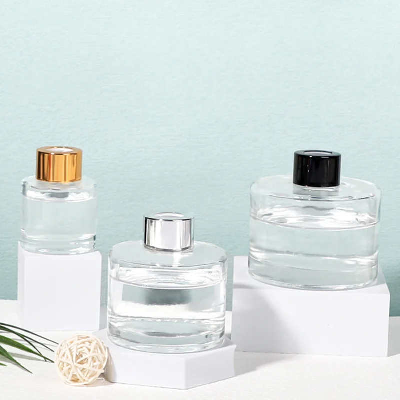 Cylindrical glass diffuser bottles with Gold, Silver and Black cap options